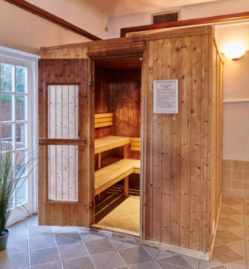 Burnham Beeches Hotel Экстерьер фото